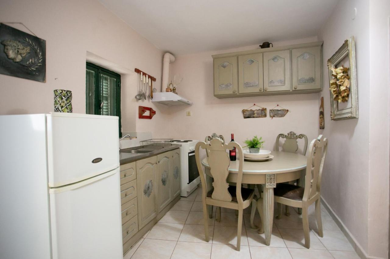 Charouda Country House Pírgos Dhiroú Eksteriør billede